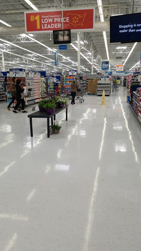 Department Store «Walmart Supercenter», reviews and photos, 3911 Bienville Blvd, Ocean Springs, MS 39564, USA