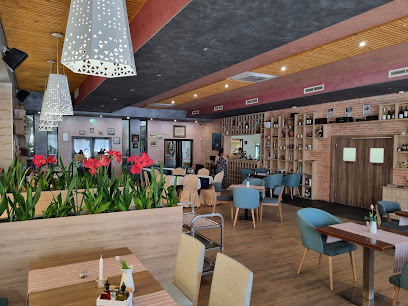 Mladost Cafe & Patisserie - bul. Stefan Stambolov 53, 8001 g.k. Bratya Miladinovi, Burgas, Bulgaria
