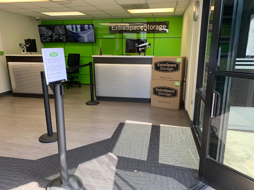 Self-Storage Facility «Extra Space Storage», reviews and photos, 340 S Flower St, Orange, CA 92868, USA