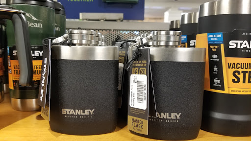 Clothing Store «L.L. Bean», reviews and photos, 95 Main St, Freeport, ME 04032, USA