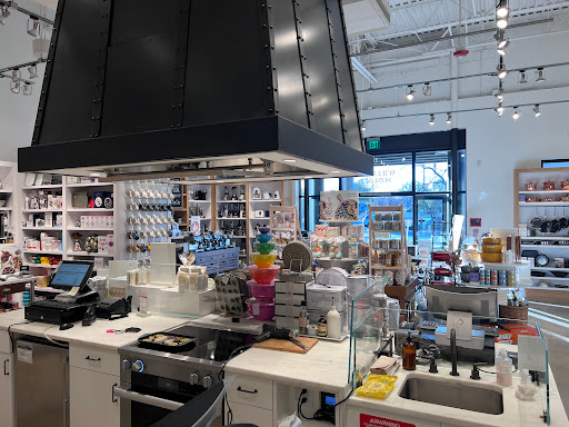 Gourmet Grocery Store «Central Market», reviews and photos, 4001 N Lamar Blvd, Austin, TX 78756, USA