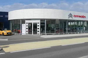 COMPANY BOURBON - Peugeot - Citroen - DS image