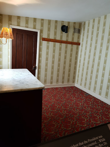 Historical Landmark «Petersen House», reviews and photos, 516 10th St NW, Washington, DC 20004, USA