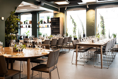 Restaurant Two Rooms and Kitchen - Carl Johans gate 5, 7010 Trondheim, Norway