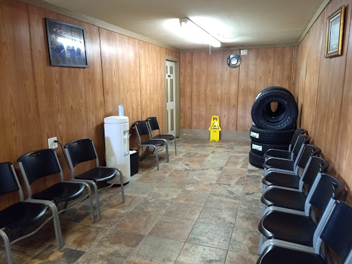 Used Tire Shop «First Choice Auto & Tires», reviews and photos, 1500 S McDonald St, McKinney, TX 75069, USA