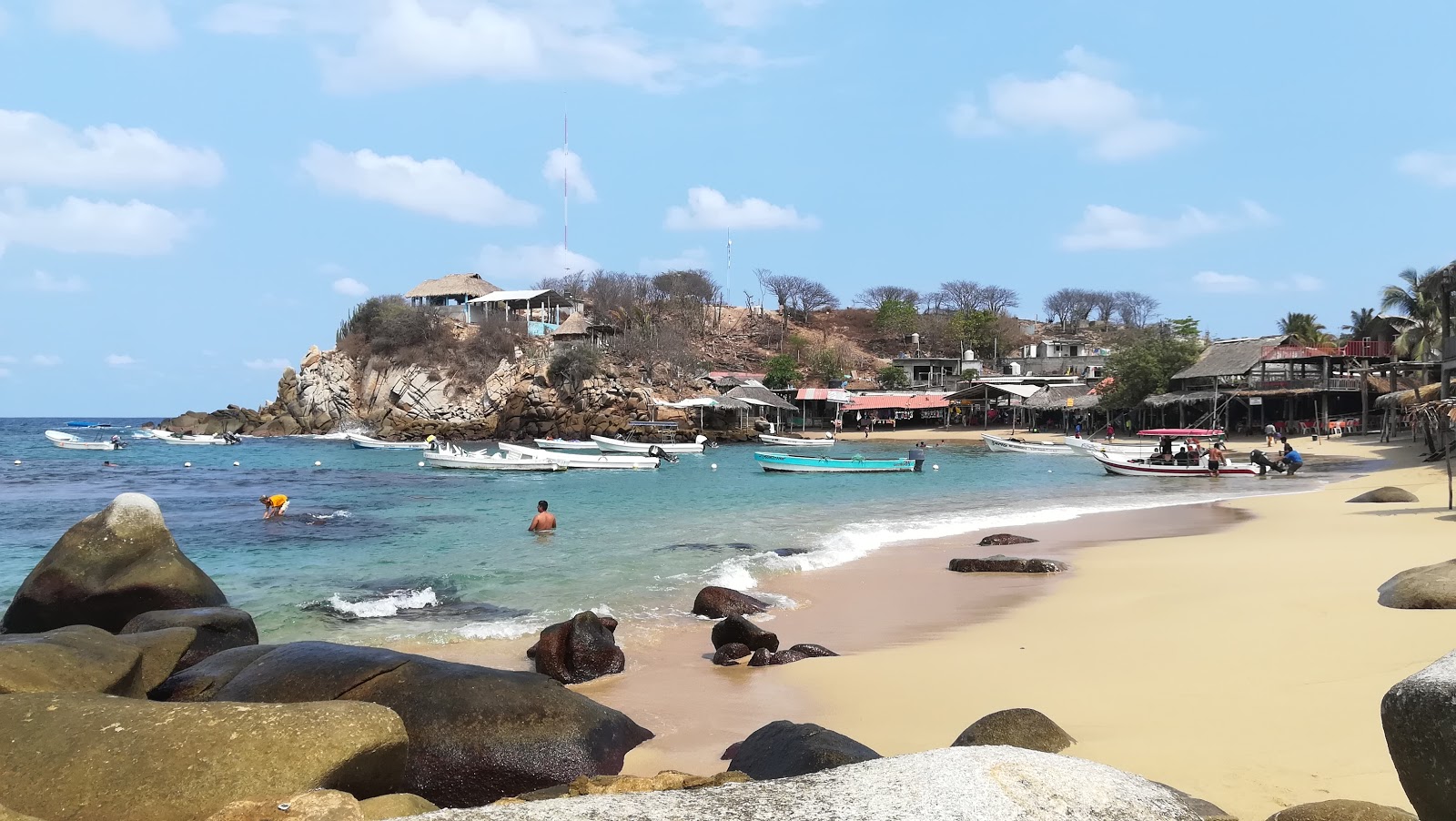 Foto de San Agustin beach y el asentamiento