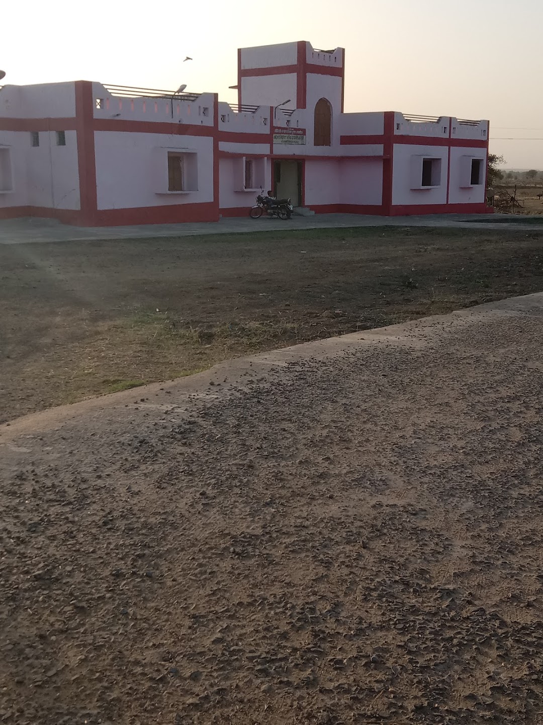 आदिवासी कन्या छात्रावास