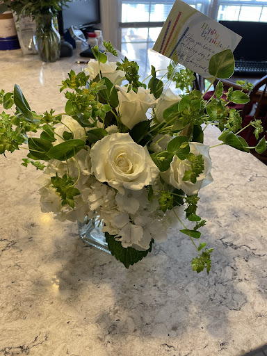 Florist «Sedgefield Florist», reviews and photos, 5002 High Point Rd a, Greensboro, NC 27407, USA