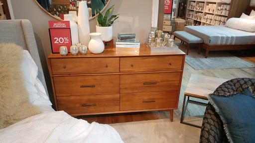 Furniture Store «west elm», reviews and photos, 2201 Westlake Ave Ste 100, Seattle, WA 98121, USA