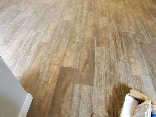 Flooring Store «Dolphin Carpet & Tile», reviews and photos, 2224 S University Dr, Davie, FL 33324, USA