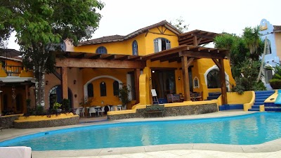 Photos of Mantaraya Lodge