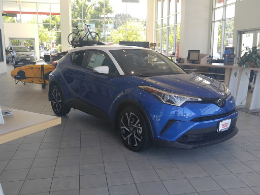Toyota Dealer «Lithia Toyota of Springfield», reviews and photos, 163 S 9th St, Springfield, OR 97477, USA