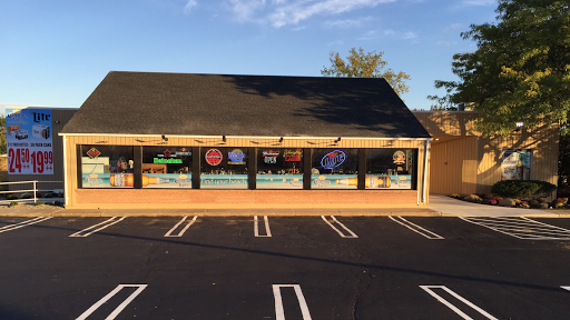 Liquor Store «Silverbrook Wine and Liquor», reviews and photos, 374 Boston Post Rd, Orange, CT 06477, USA