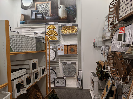 Shopping Mall «San Antonio Center», reviews and photos, 2550 W El Camino Real, Mountain View, CA 94040, USA