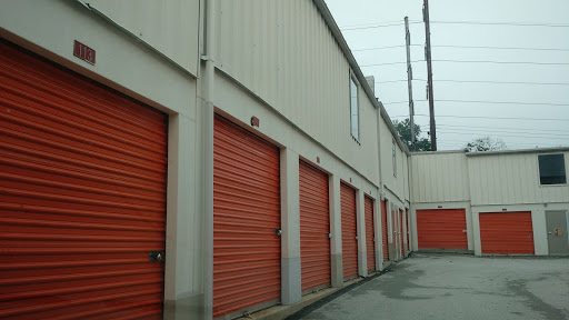 Self-Storage Facility «Public Storage», reviews and photos, 8401 Lansdowne Ave, Upper Darby, PA 19082, USA