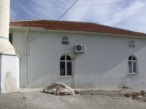Sarnıç Mahallesi Camii
