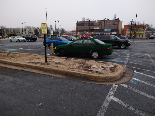 Outlet Mall «Hechinger Mall», reviews and photos, 1518 Benning Rd NE, Washington, DC 20002, USA
