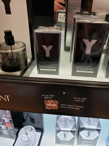 Hair Salon «Ulta Beauty», reviews and photos, 1513 Hawthorne Blvd, Redondo Beach, CA 90278, USA