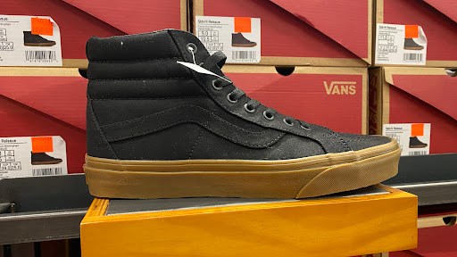 Shoe Store «Vans», reviews and photos, 10600 Quil Ceda Blvd #0660, Tulalip, WA 98271, USA