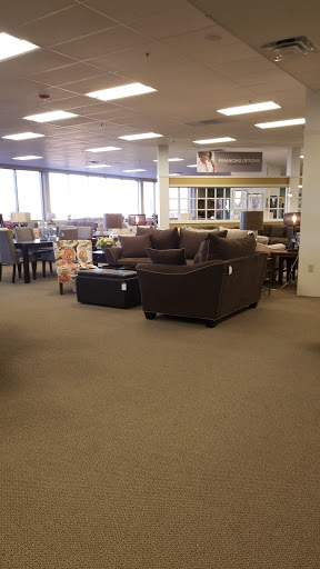 Furniture Store «Raymour & Flanigan Furniture and Mattress Store», reviews and photos, 1937 MacArthur Rd, Whitehall, PA 18052, USA