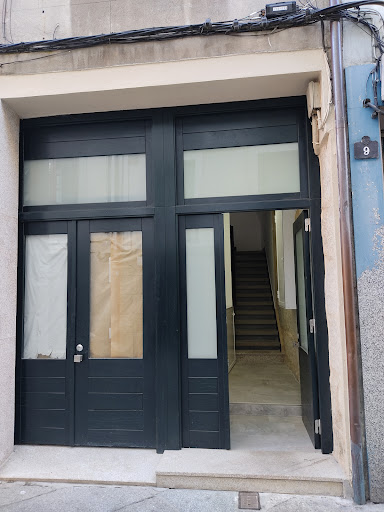 2 Everman Peluquería en Ourense, Ourense