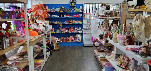 Thrift Store «St. Vincent de Paul Thrift Store», reviews and photos, 4009 S 56th St, Tacoma, WA 98409, USA