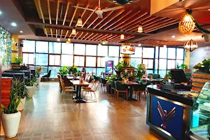 Mavericks Restaurant image