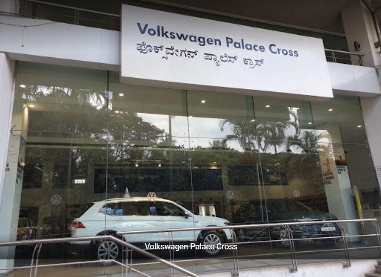 Volkswagen Palace Cross