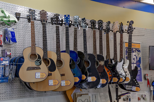 Pawn Shop «La Familia Pawn and Jewelry», reviews and photos, 2057 Americana Blvd, Orlando, FL 32839, USA