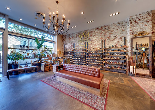 Shoe Store «DNA Footwear Williamsburg», reviews and photos, 133 N 7th St, Brooklyn, NY 11249, USA