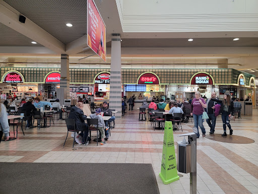 Shopping Mall «Oakwood Mall», reviews and photos, 4800 Golf Rd, Eau Claire, WI 54701, USA