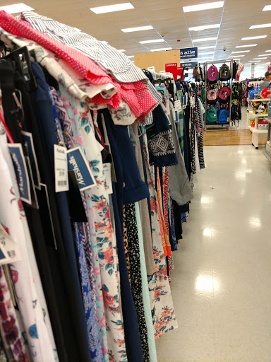 Department Store «Marshalls & HomeGoods», reviews and photos, 731 Centerview Blvd, Kissimmee, FL 34741, USA