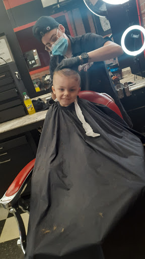 Barber Shop «Thumbs Up Barber Shop», reviews and photos, 544 John Fitch Hwy, Fitchburg, MA 01420, USA