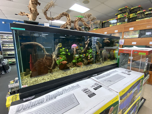 Pet Supply Store «Tropical World Pets», reviews and photos, 8444 Watson Rd, Webster Groves, MO 63119, USA