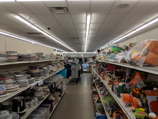Thrift Store «St. Vincent de Paul Thrift Store and Donation Center», reviews and photos, 813 Main St, Milford, OH 45150, USA