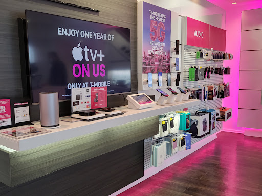 Cell Phone Store «T-Mobile», reviews and photos, 2857 NJ-35, Hazlet, NJ 07730, USA