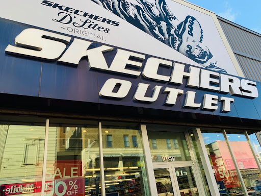 SKECHERS Factory Outlet, 163-11 Jamaica Ave, Jamaica, NY 11432, USA, 