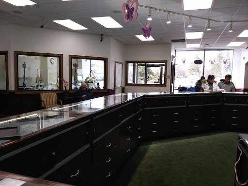 Jewelry Store «The Jewelry Exchange», reviews and photos, 501 E St Charles Rd, Villa Park, IL 60181, USA