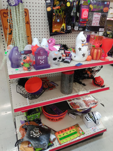 Thrift Store «Metrocrest Resale», reviews and photos, 2661 Midway Rd #207, Carrollton, TX 75006, USA