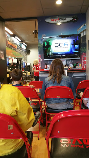 Hair Salon «Sport Clips Haircuts of Hendersonville», reviews and photos, 203 Anderson Ln N, Hendersonville, TN 37075, USA