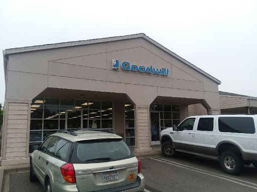 Thrift Store «Goodwill - Redwood Empire», reviews and photos, 6450 Hembree Ln, Windsor, CA 95492, USA