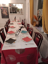 Photo n°67 de KASHMIR FONTAINEBLEAU Restaurant indien recommandé Gault Millau Petit Futé 2024 à Fontainebleau ()