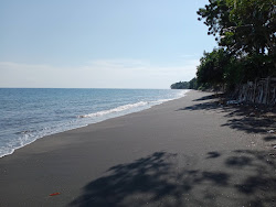 Montong Pal Beach'in fotoğrafı düz ve uzun ile birlikte