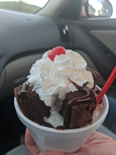 Ice Cream Shop «Ice Shack», reviews and photos, 104 N Water St, Mill Hall, PA 17751, USA