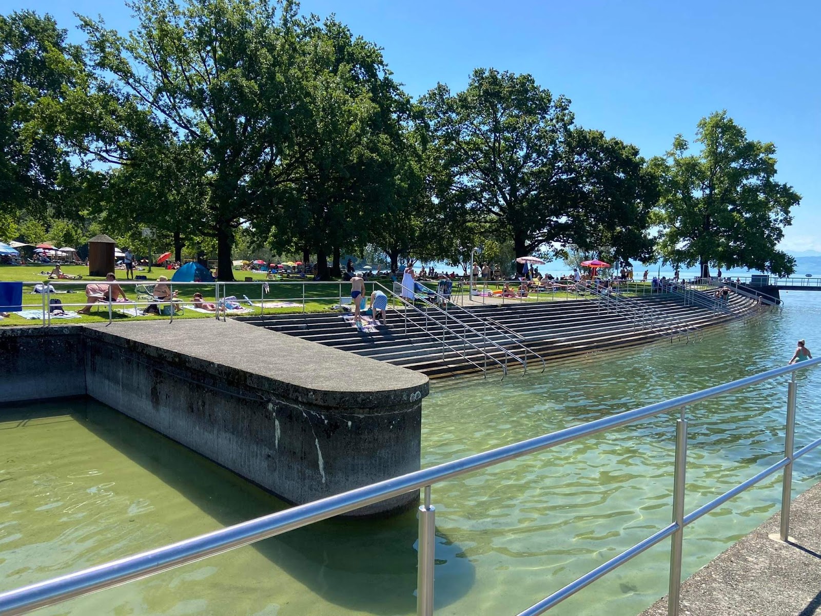 Photo de Strandbad Friedrichshafen avec un rivage droit