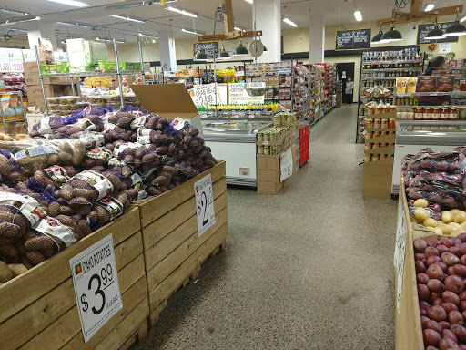 Grocery Store «Horrocks Farm Market», reviews and photos, 235 Capital Ave SW, Battle Creek, MI 49037, USA