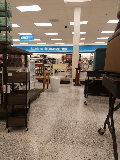 Clothing Store «Ross Dress for Less», reviews and photos, 1237 E Golf Rd, Schaumburg, IL 60173, USA