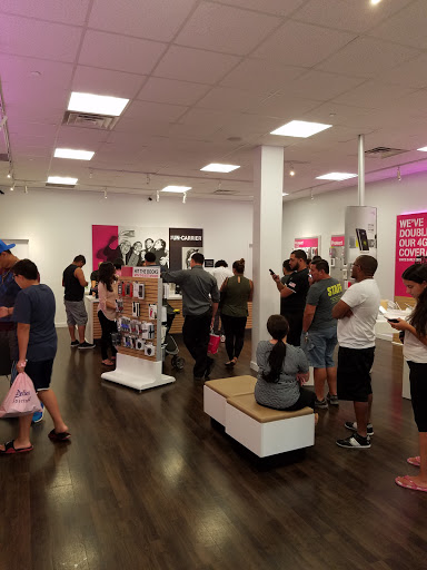 Cell Phone Store «T-Mobile», reviews and photos, 206 Passaic St, Garfield, NJ 07026, USA