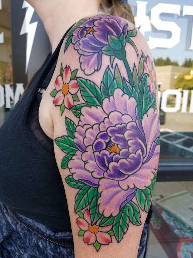 Tattoo Shop «Ink City Tattoo», reviews and photos, 21191 WA-410, Bonney Lake, WA 98391, USA