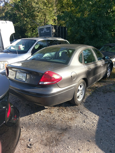 Towing Service «Portland Collision Center», reviews and photos, 412 TN-52, Portland, TN 37148, USA